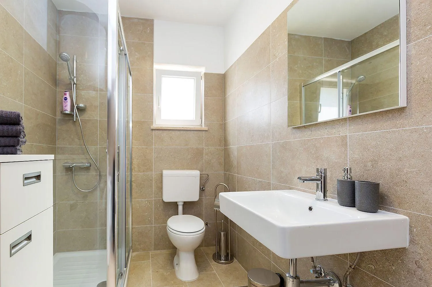 Casa vacanze Charmantes Ferienhaus Mit Meerblick, 2 Fahrraeder, Grill, Privater Balkon, Waschmaschine Porec