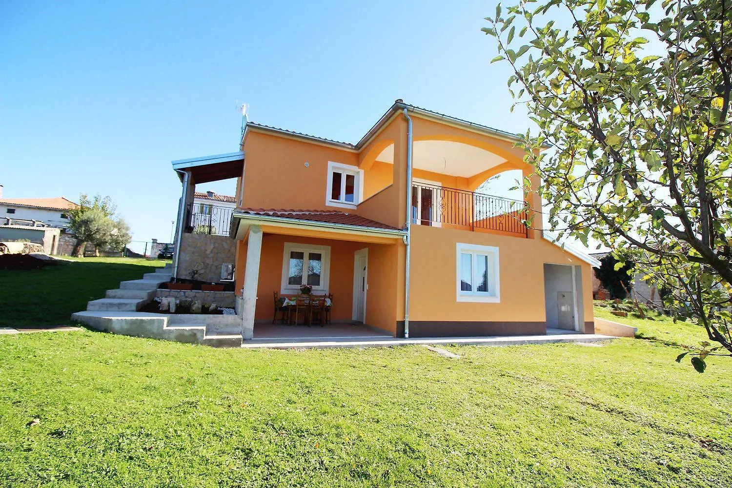 Charmantes Ferienhaus Mit Meerblick, 2 Fahrraeder, Grill, Privater Balkon, Waschmaschine Porec 0*,  Croazia